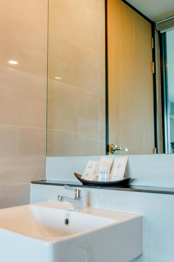 Le Lert Hotel Ratchaburi Экстерьер фото